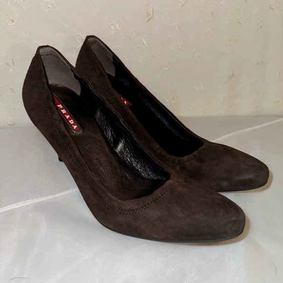 Vintage Y2K PRADA brown suede kitten heels - Picture 2 of 8